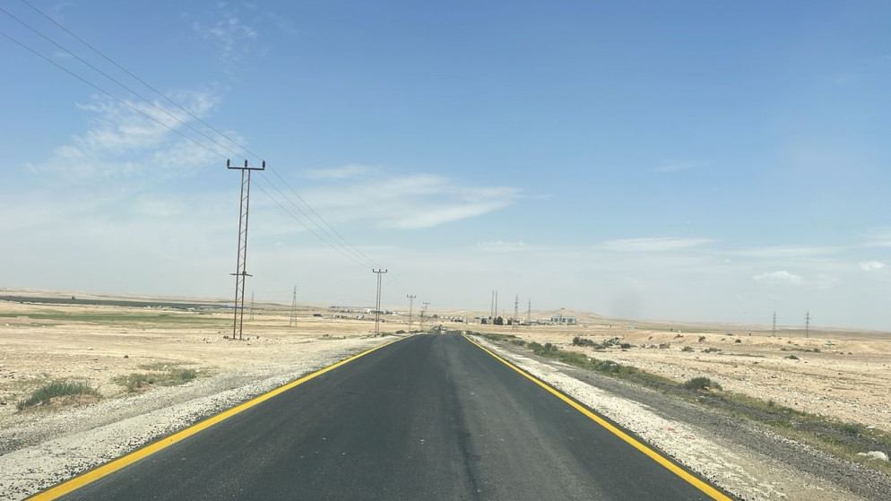 وزارة الأشغال تُنهي مشروع تأهيل طريق مدخل أم الرصاص