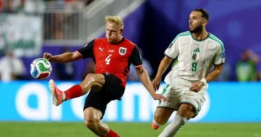 التعادل 1-1 في مباراة النمسا والجزائر ..  تحديث النتيجة