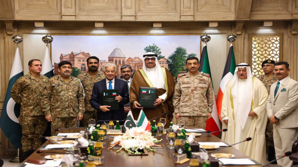 الكويت وباكستان تعززان التعاون الدفاعي والعسكري
