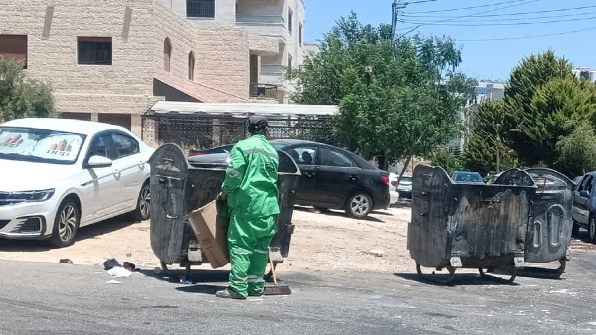 تراكم النفايات في عمان ..  مواطنون يشتكون وخبراء يطالبون بالحل