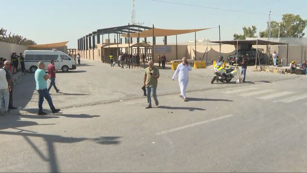 بدء حركة المسافرين عبر جسر الملك الحسين