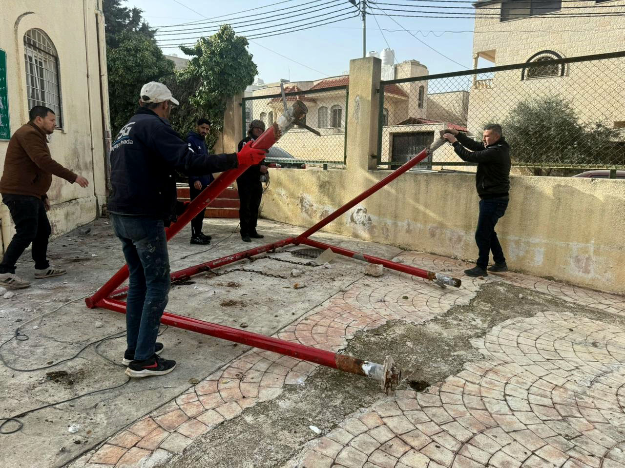 بلدية اربد تبدأ تحديث وصيانة الألعاب بجميع حدائقها