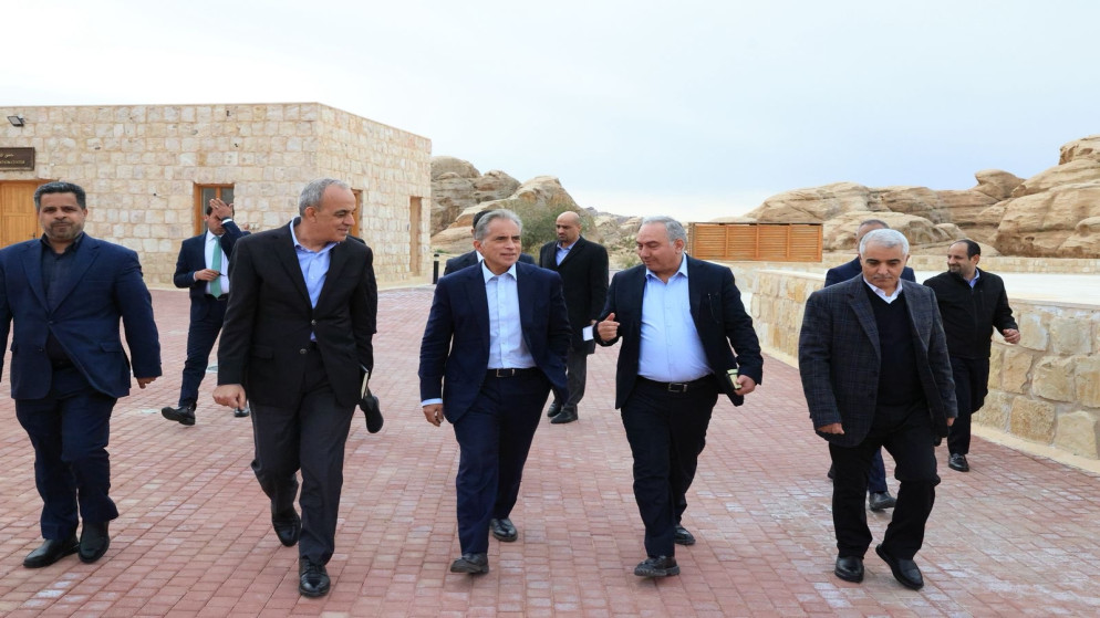 حسَان يوجه بتفعيل البرامج والأنشطة النوعية في لواء البترا