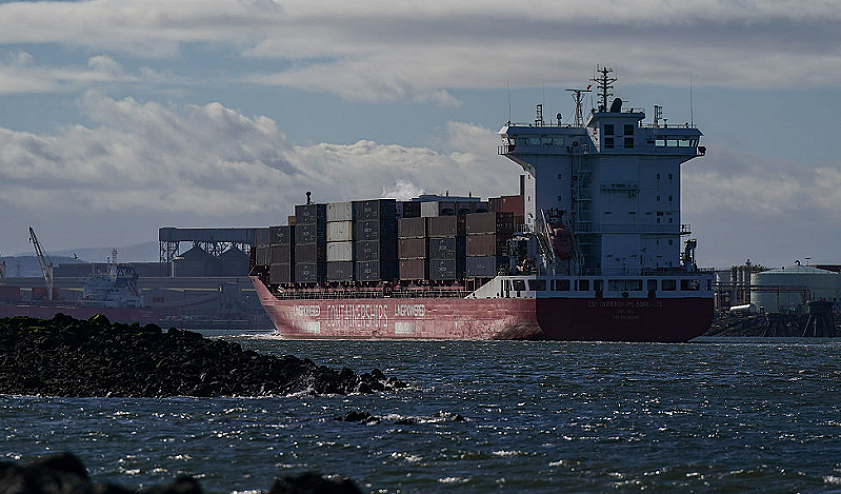 الهند تستدعي السفير الإيراني احتجاجًا على إطلاق نار على سفينتين