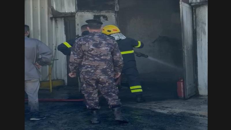 إخماد حريق واسع في وسط البلد