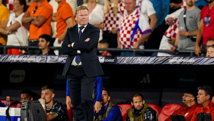 فريق هولاندا ومدربه تحت نيران الانتقاد والخسارة 