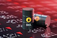 انخفاض أسعار النفط والذهب يرتفع 