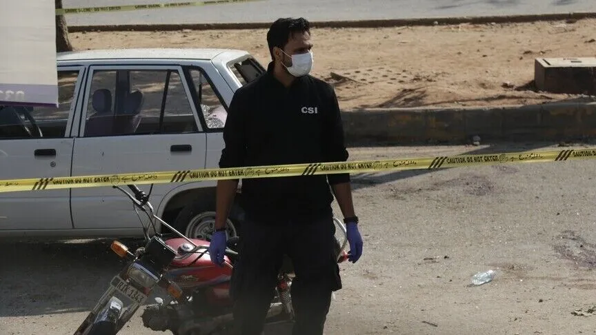 مقتل 7 أشخاص في تفجير استهدف مركز شرطة شمال غربي باكستان