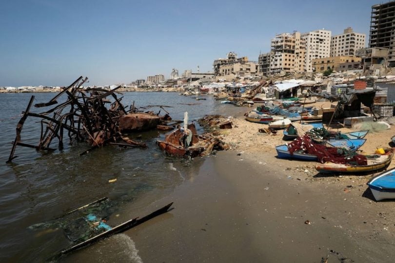 الجوع يشتد وإسرائيل تمنع الصيد: تحذيرات جديدة وسط مجاعة تخنق غزة