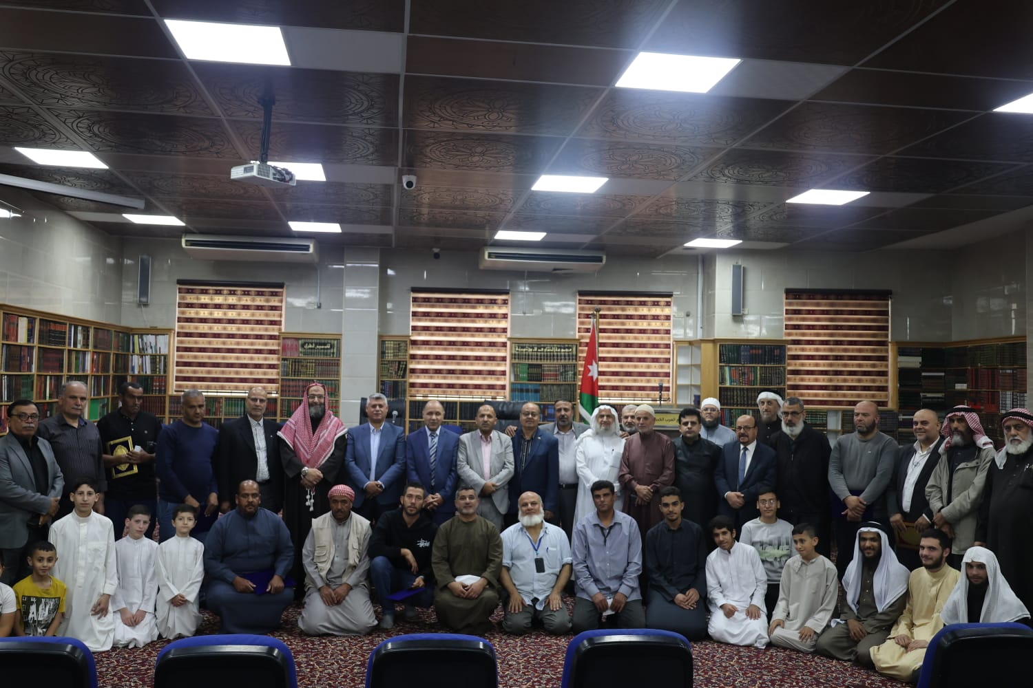 تكريم عمال الوطن والفائزين في المسابقة القرآنية بالزرقاء