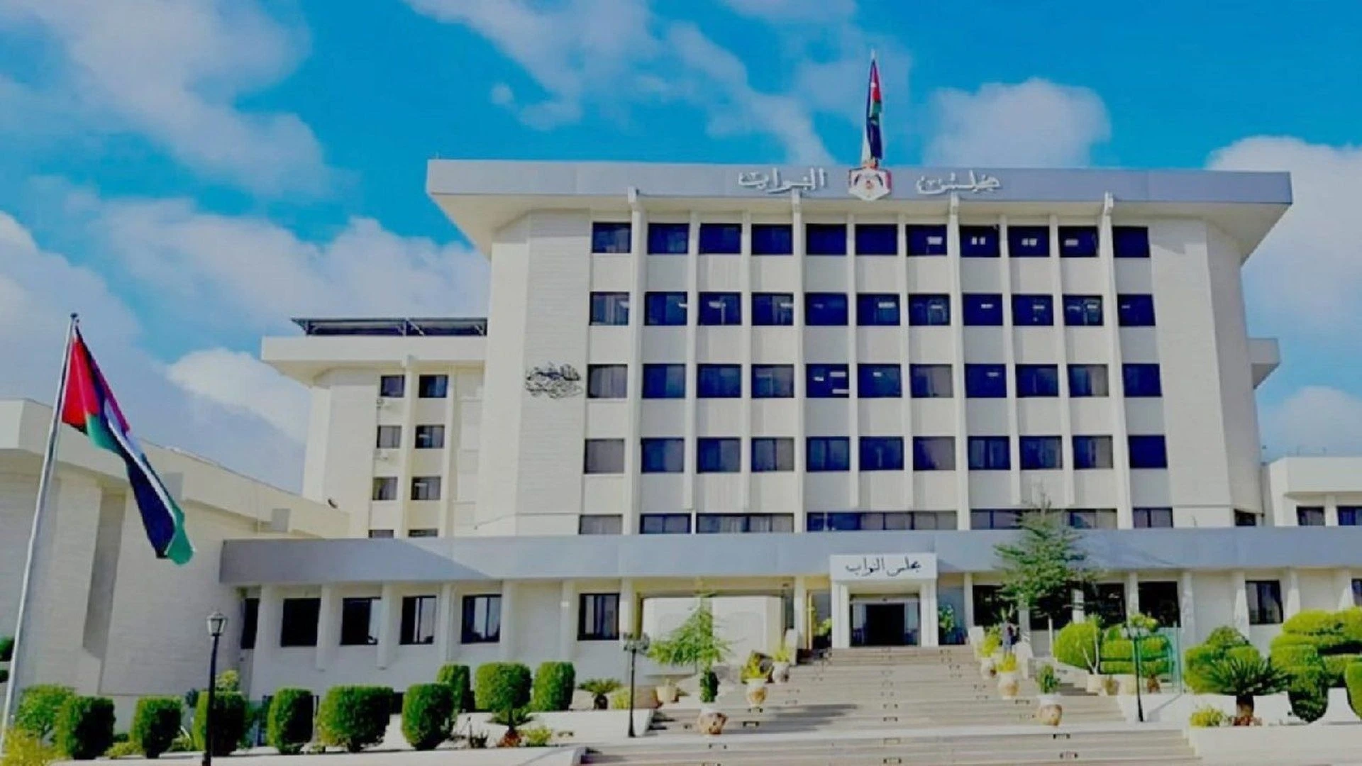 نواب: عيد الجلوس محطة وطنية نستذكر فيها الإنجازات