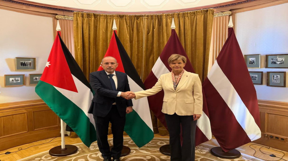 الأردن ولاتفيا يبحثان العلاقات الثنائية 