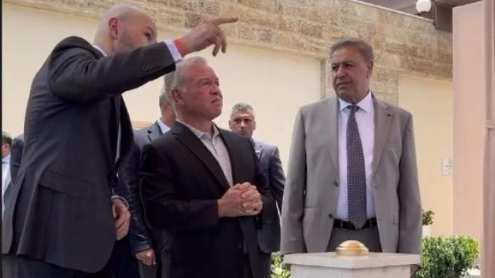 الملك يفتتح ويطلق مشاريع تابعة لشركة البوتاس وبرومين