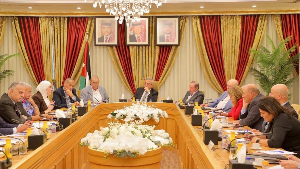 التسول المنظم وجرائم أخرى ..  تحرك جديد من مجلس الأعيان