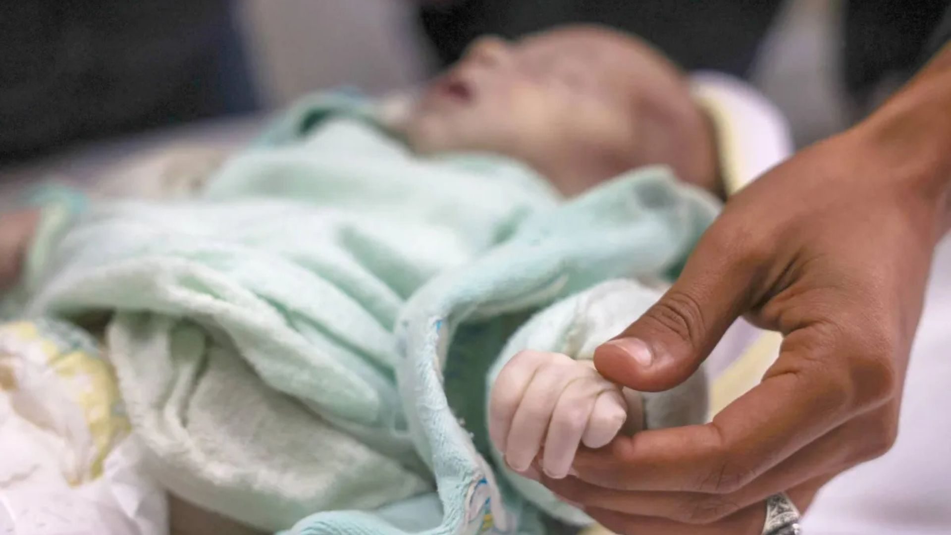 برد قارس يودي بحياة رضيع جنوب غزة