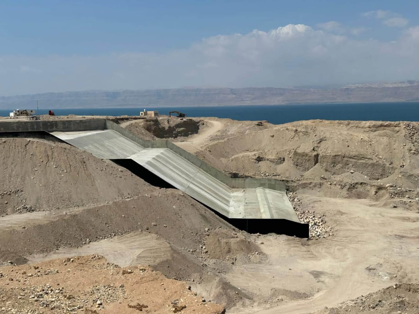 الأشغال تبدأ صيانة جسر وادي شقيق على طريق البحر الميت السبت المقبل