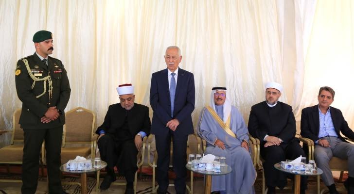 العيسوي ينقل تعازي الملك بوفاة الشهوان