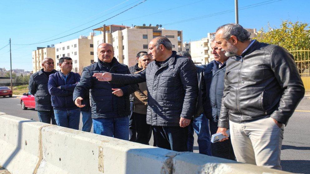 الشواربة يتفقد مشاريع تصريف مياه الأمطار في عمّان