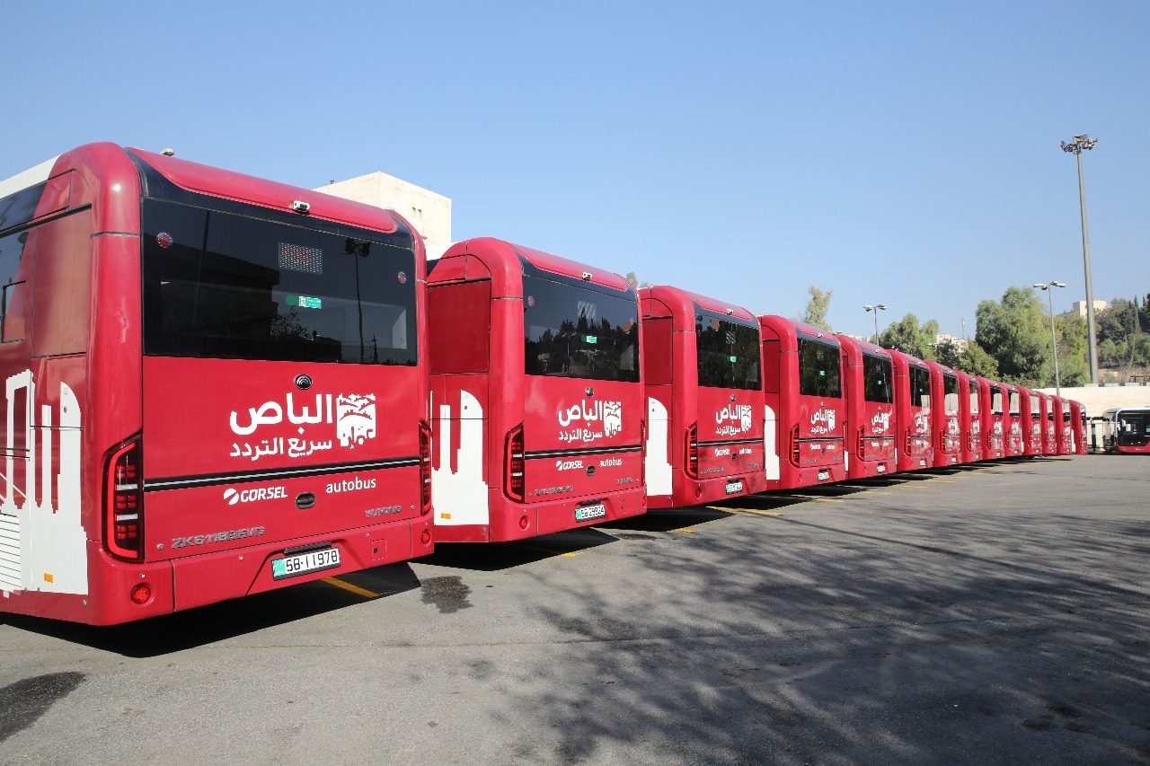 الأمانة تطلق مسارا جديدا بحافلات كهربائيةيربط مجمع رغدان السياحي بمحطة صويلح