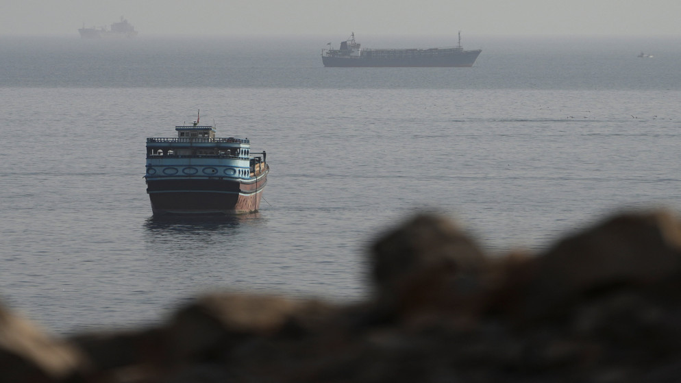 طهران: لا محادثات مباشرة مع واشنطن واستمرار إغلاق هرمز
