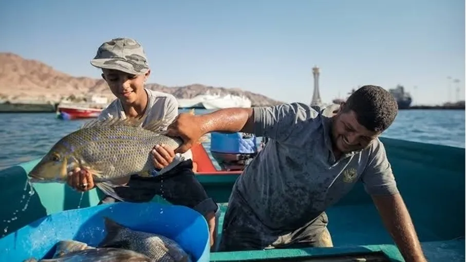 العقبة تطلق مهرجان العودة للصيد بعد توقف لحماية البيئة البحرية