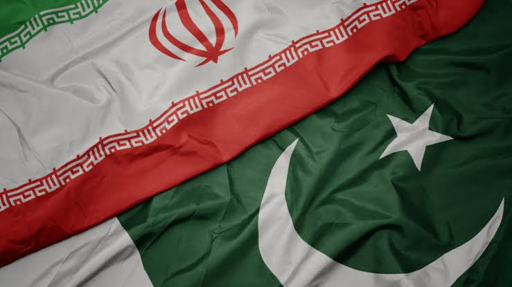 مباحثات في طهران مع باكستان حول جهود الوساطة والتهدئة الإقليمية