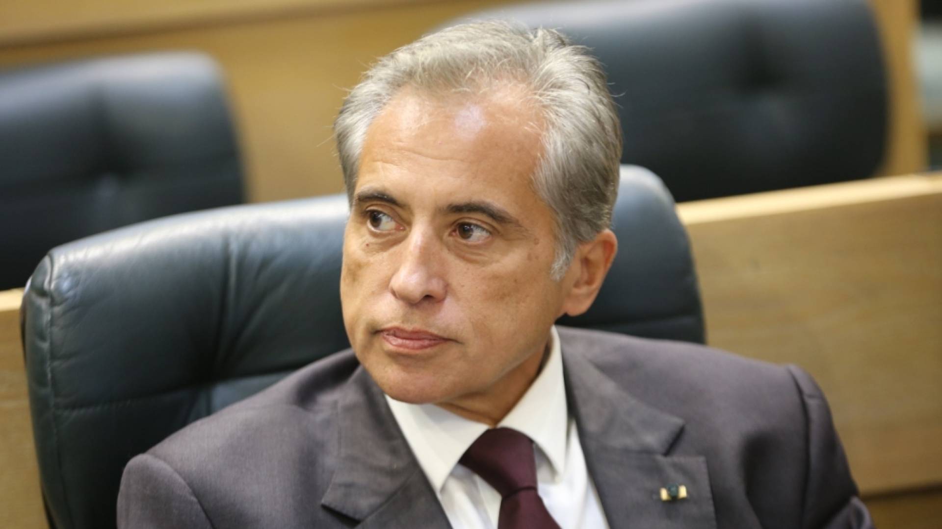 بتوجيهات رئيس الوزراء ..  إضافة 3500 طالب لمشروع النقل المجاني