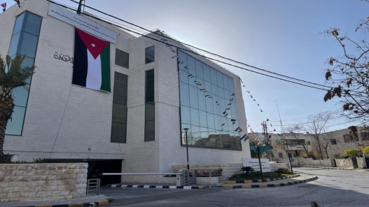  نقابة المحامين تحذر من تزايد أعداد المقبولين في تخصص القانون