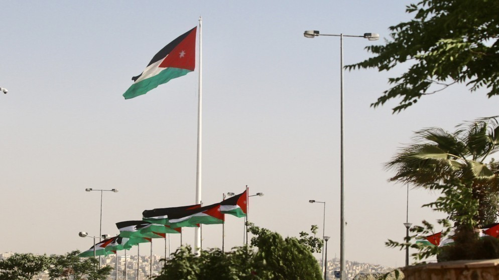 إصدار نشرة توثيقية خاصة بمناسبة عيد الاستقلال ..  صورة