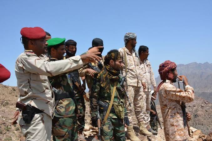الحوثيون يعلنون استهداف وزارة الدفاع السعودية ومطار أبها بمسيّرة