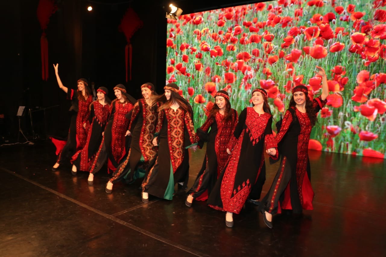 انطلاق فعاليات عيد الربيع الصيني 