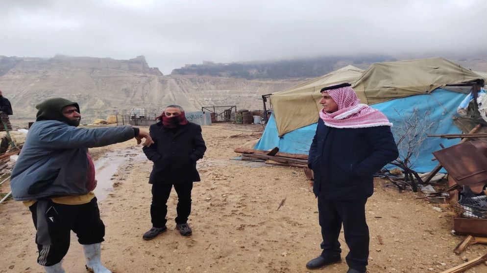 محافظ الكرك يتفقد مناطق تأثرت بالأحوال الجوية