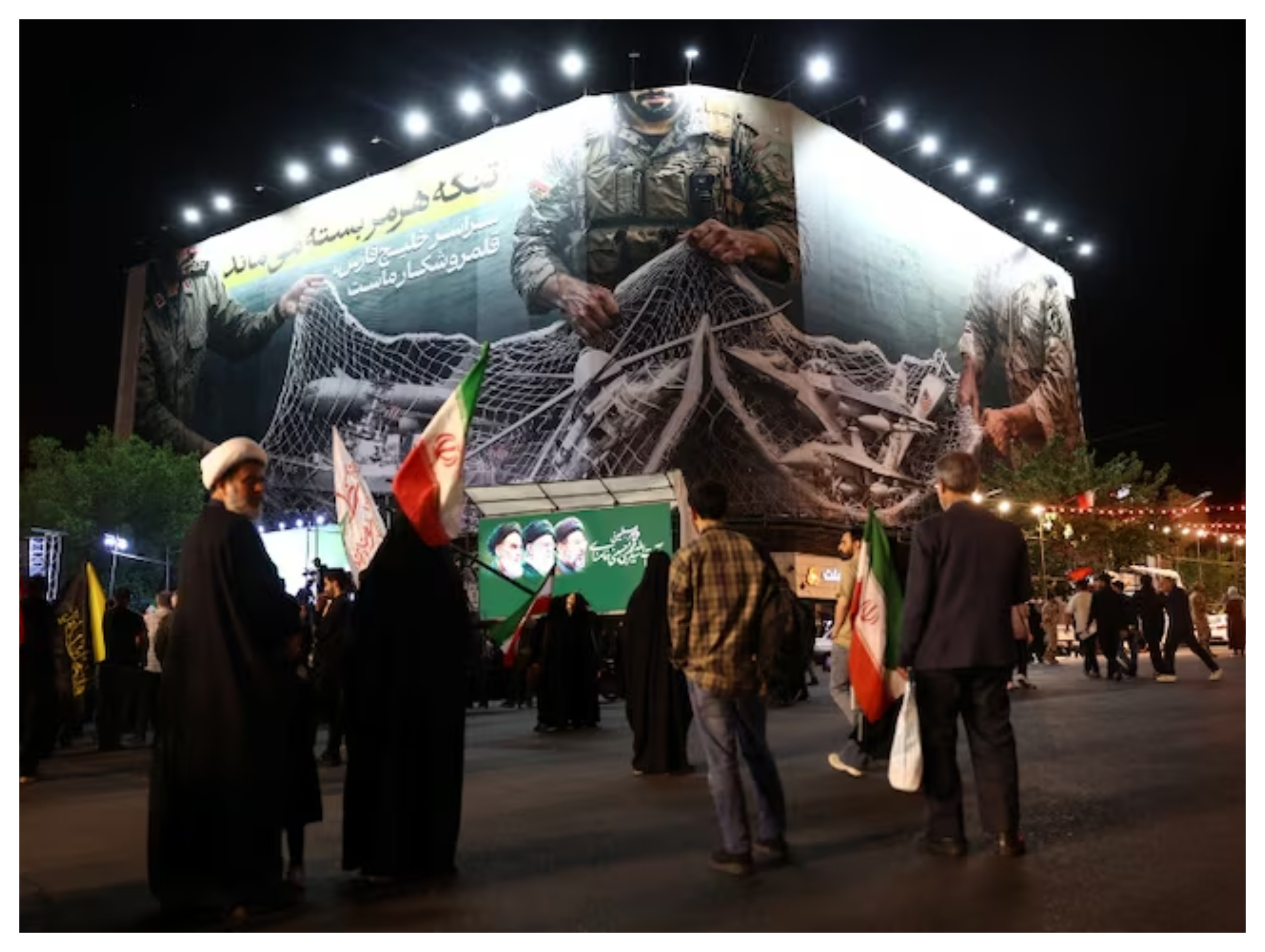 مجازفة ترامب مع إيران: دبلوماسية التهديد تصل إلى طريق مسدود