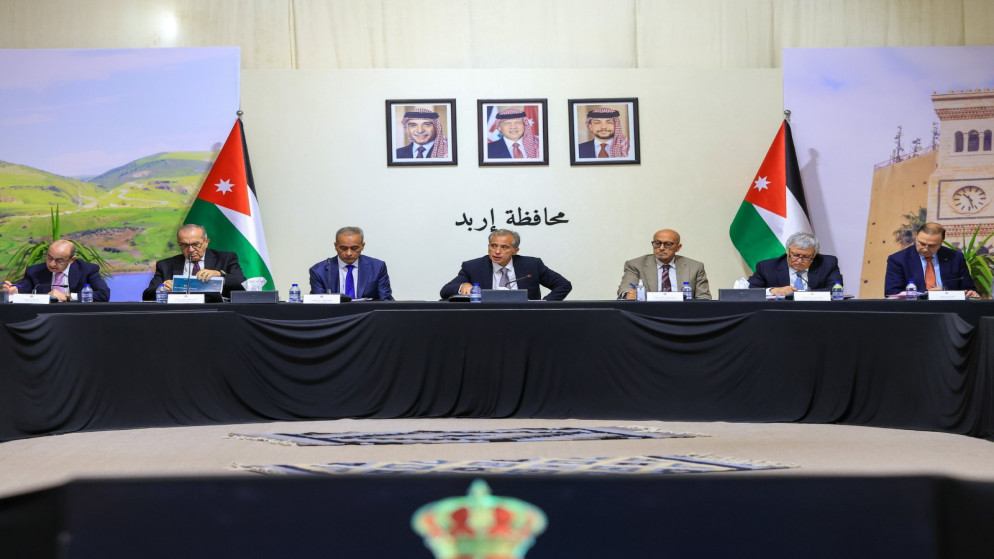 الحكومة تؤكد التزامها بتنفيذ مشاريع جلسة مجلس الوزراء الأولى في إربد