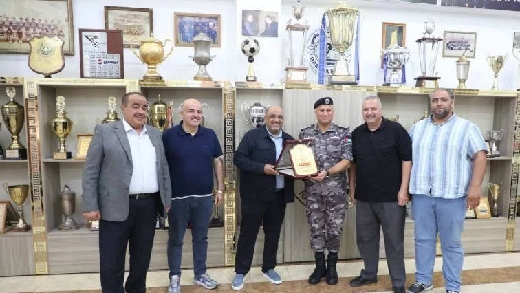 الرمثا يبحث مع وحدة أمن الملاعب ترتيبات الموسم الكروي