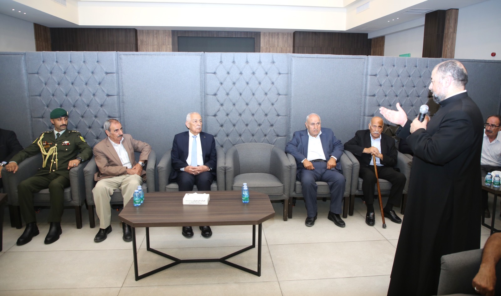 العيسوي يعزي بوفاة الممرضة الخاصة للمغفور له الملك الحسين