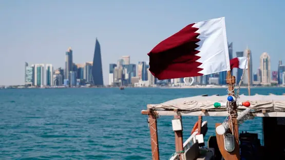 رئيس وزراء قطر خلال اجتماع مع ويتكوف وكوشنر: جهود الوساطة بين طهران وواشنطن مستمرة