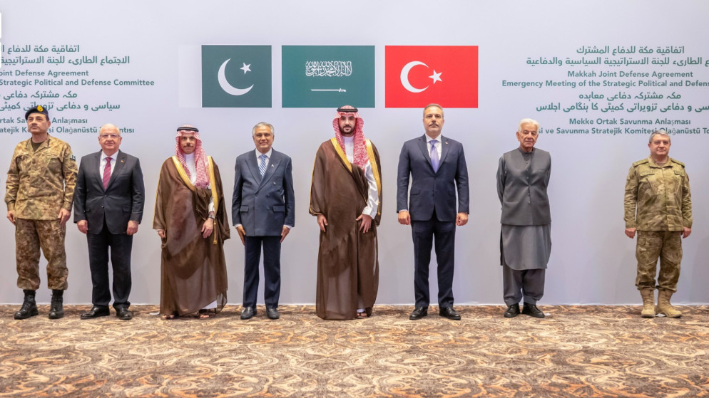 اجتماع سعودي باكستاني تركي طارئ ..  بيان مشترك