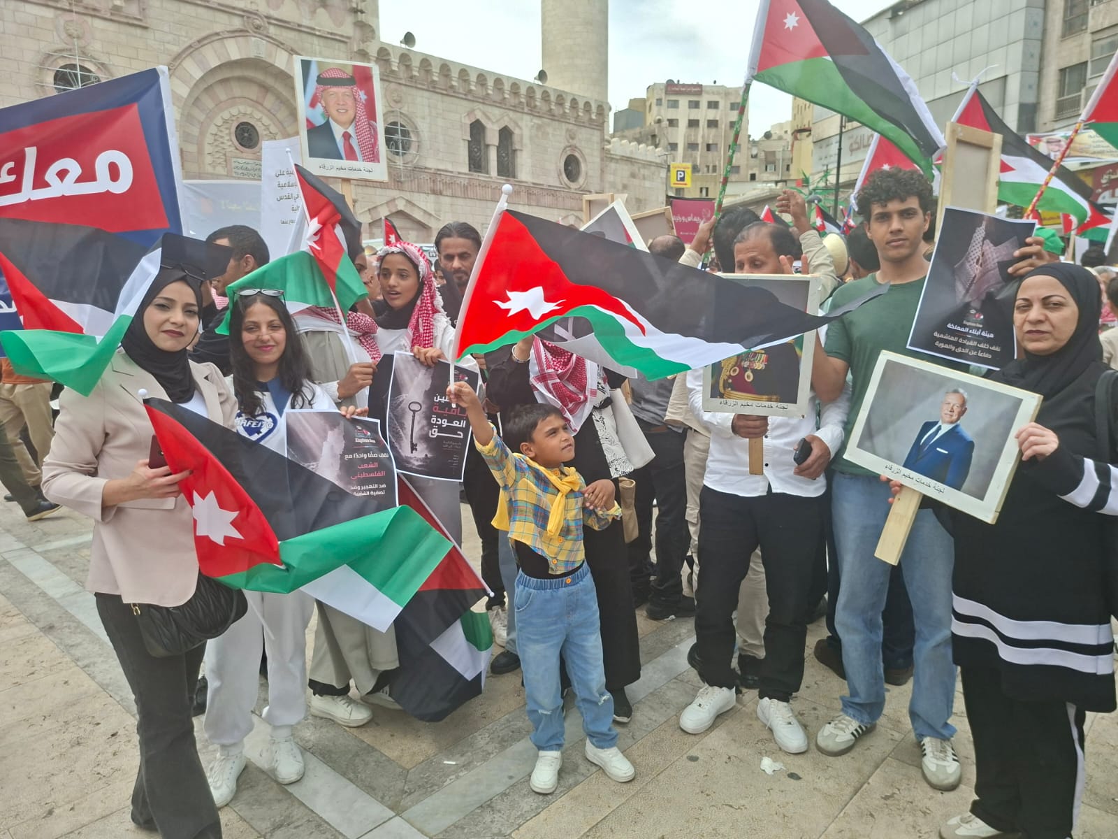 مسيرة حاشدة إحياء لذكرى النكبة وتأييداً لمواقف الملك
