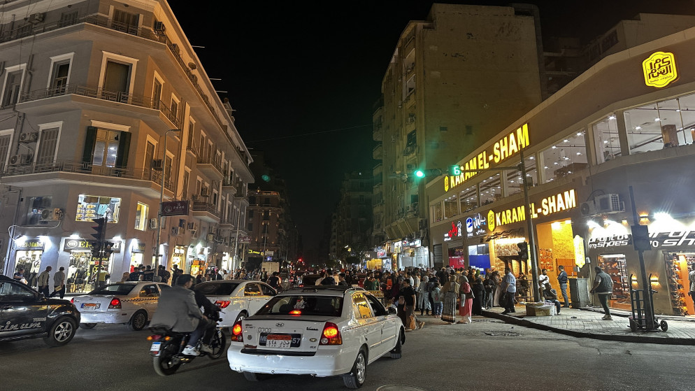 استطلاع يتوقع نموا مستقرا للاقتصاد المصري