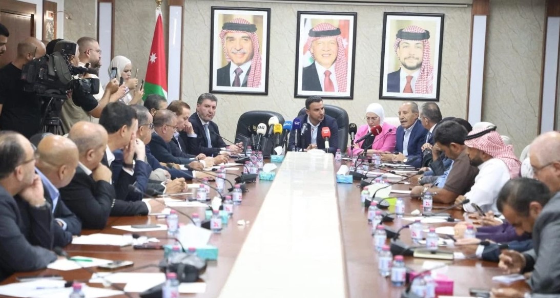 الزراعة النيابية تبحث استثمارات الضمان وتحديات مزارعي الموز