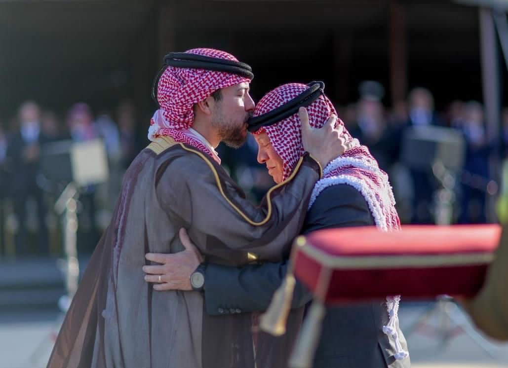 أسرة مول النافورة تهنئ الملك بعيد ميلاده