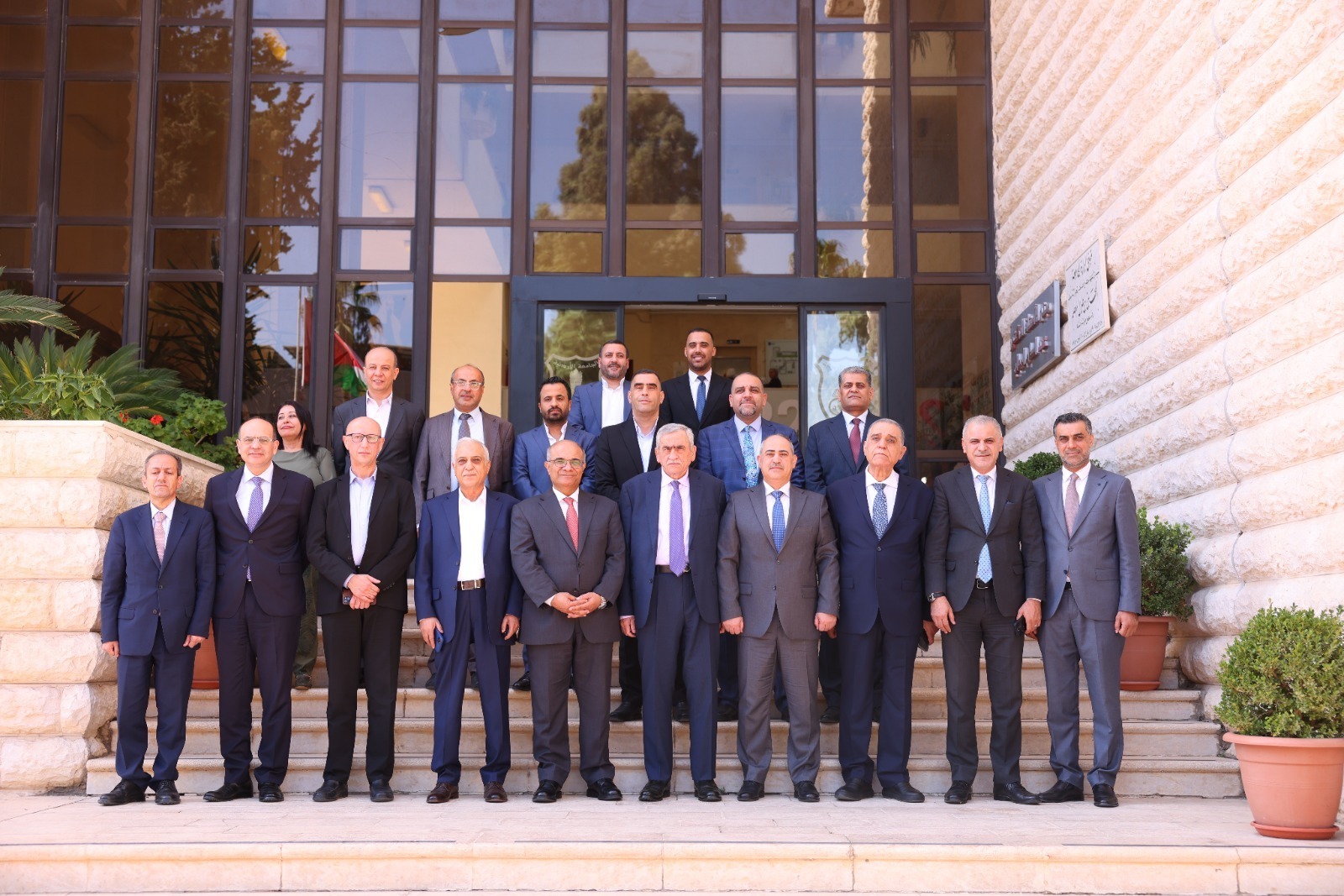 الجامعة الأردنية تكشف ملامح مرحلة جديدة من الريادة والابتكار ..  صور 