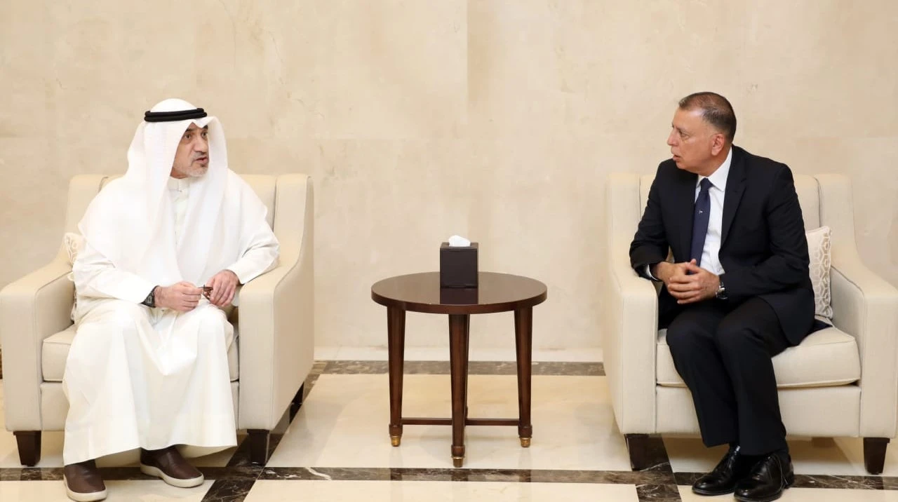 وزير الداخلية يبحث ونظيره الكويتي تعزيز التعاون الأمني المشترك