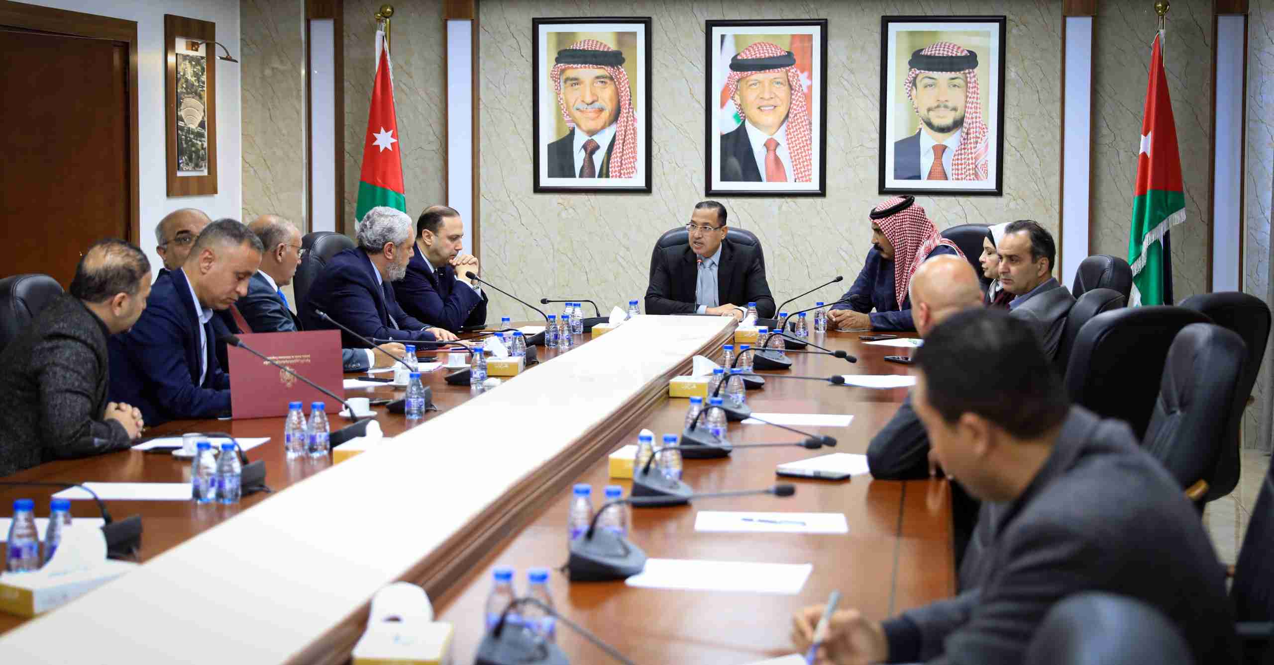 الإدارية النيابية تبحث ملف موظفي شراء الخدمات في التلفزيون الأردني