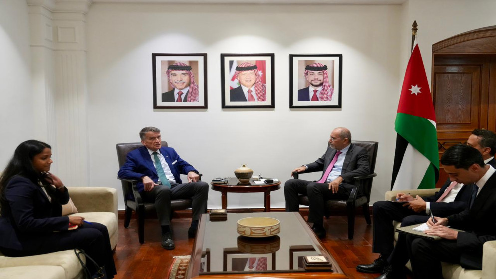 الصفدي يؤكد أهمية دعم الأونروا لضمان استمرار خدماتها للاجئين الفلسطينيين