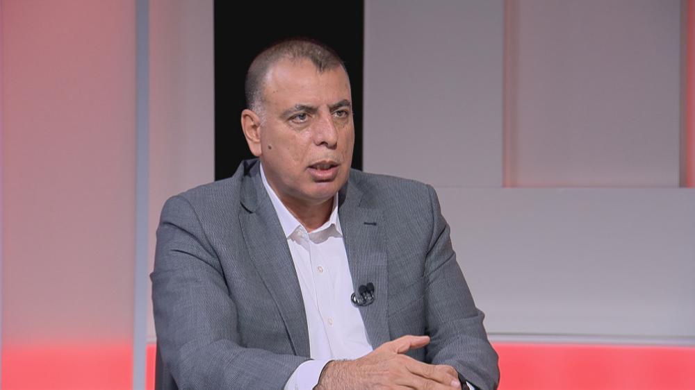 الفرايه يدعو لعدم البقاء بانتظار الوظيفية العامة