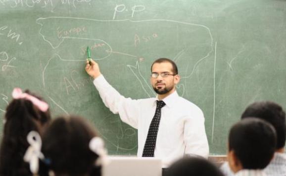 100 معلم أردني يستقيلون في الإمارات