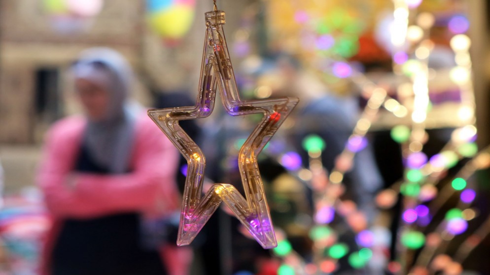 المواصفات والمقاييس تحذر من مخاطر أحبال الإنارة الرمضانية