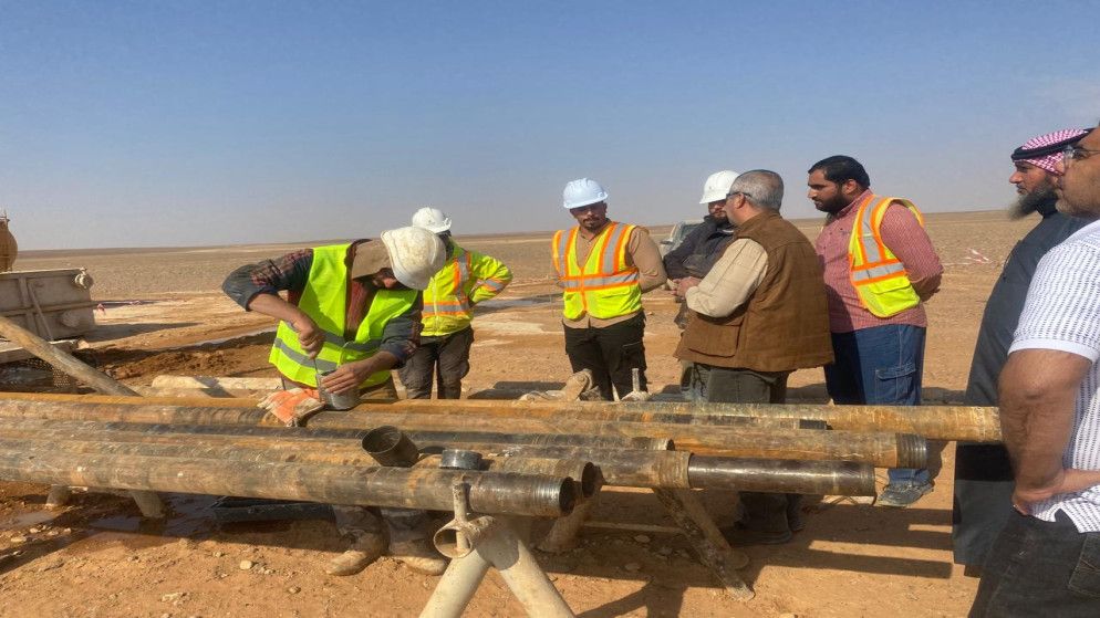 وزير الطاقة يدعو لتسريع التنقيب عن الفوسفات في الريشة